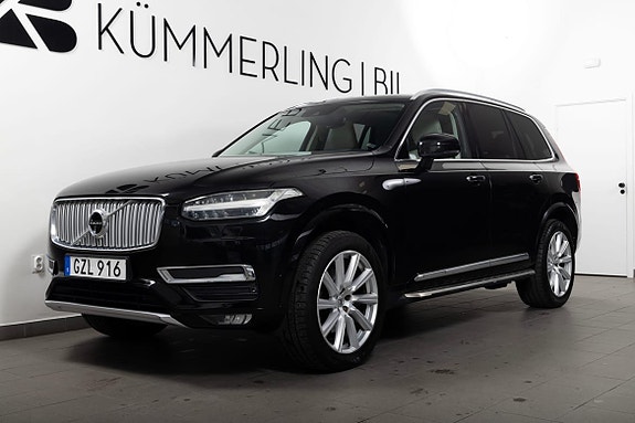 Volvo XC90 2 of 27