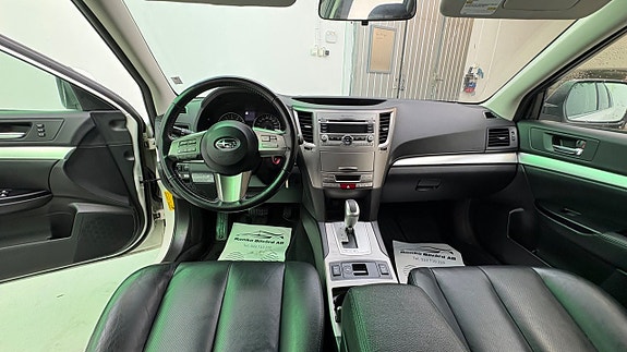 Subaru Legacy 24 of 30