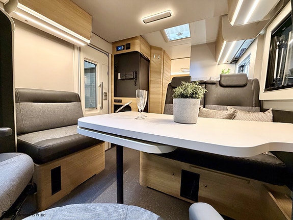 Adria Matrix Select 670 SL 9 of 20