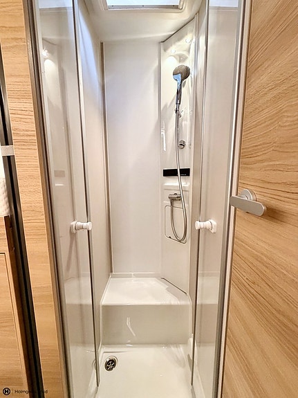 Adria Matrix Select 670 SL 16 of 20