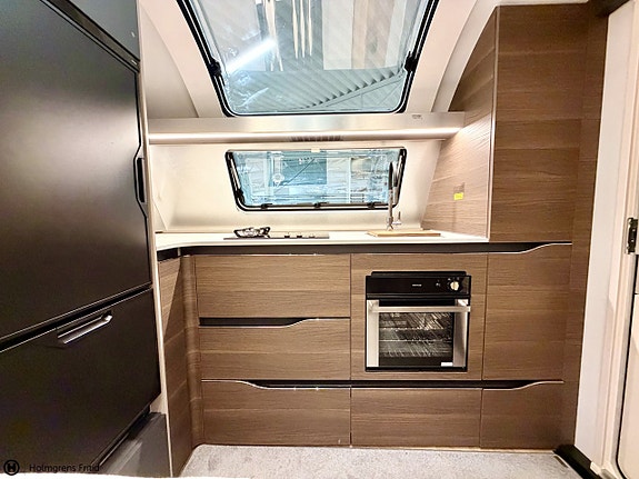 Adria Alpina 663 HT 15 of 16