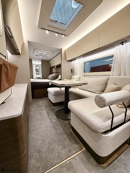 Adria Alpina 663 HT 2 of 16
