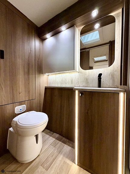 Kabe Onyx 630 TDL KS 11 of 14