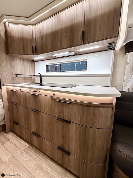 Kabe Onyx 630 TDL KS 7 of 14