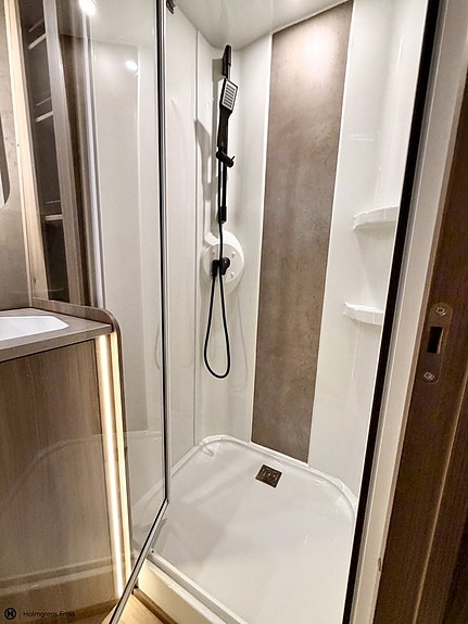 Kabe Royal 600 TDL KS 12 of 14