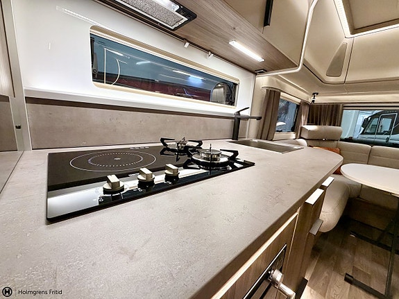 Kabe Royal 600 TDL KS 8 of 14