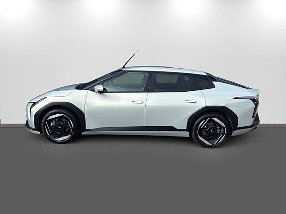 Kia EV4 4 of 18
