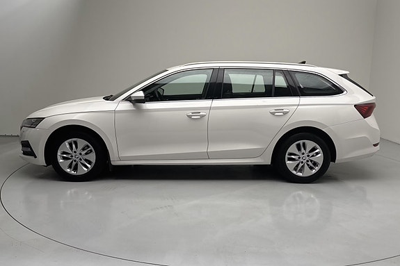 Skoda Octavia 3 of 8