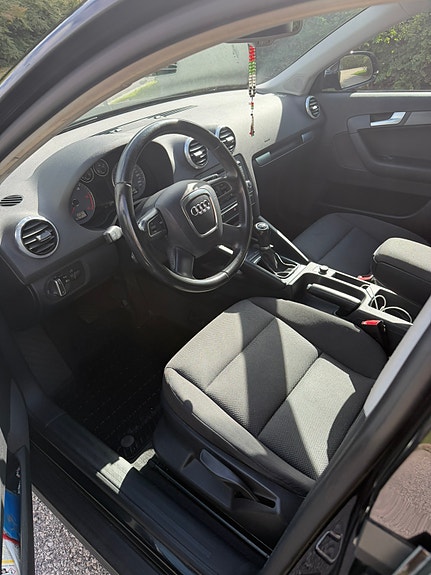 Audi A3 4 of 6