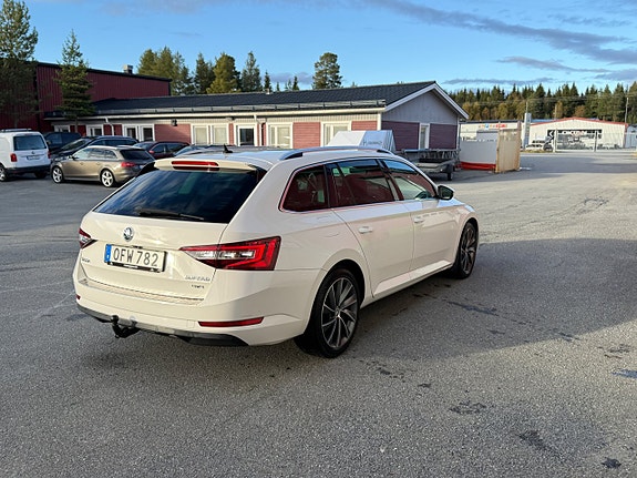 Skoda Superb 12 of 24