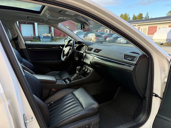 Skoda Superb 18 of 24