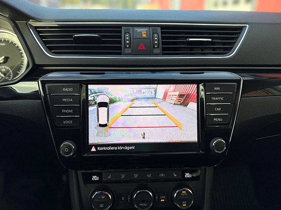 Skoda Superb 7 of 24