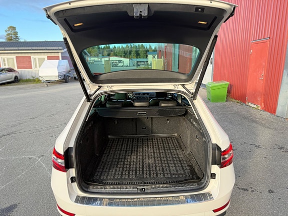 Skoda Superb 15 of 24