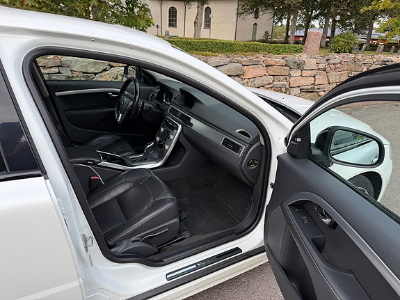 Volvo V70 9 of 14