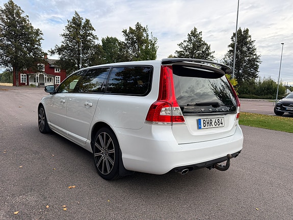 Volvo V70 5 of 14