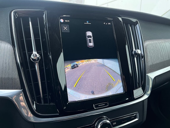 Volvo V90 Cross Country 14 of 16