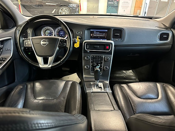 Volvo S60 10 of 14