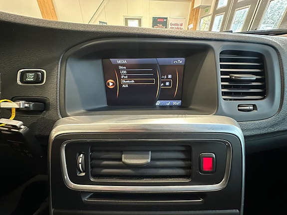 Volvo S60 13 of 14