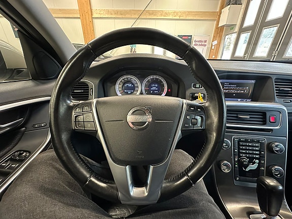 Volvo S60 12 of 14
