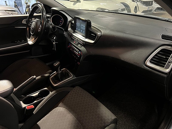 Kia Ceed 7 of 13