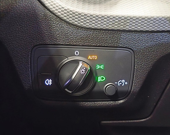 Audi Q2 28 of 30