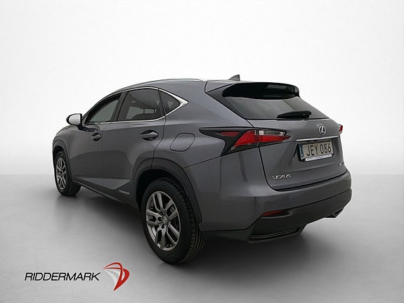 Lexus NX300h 6 of 30