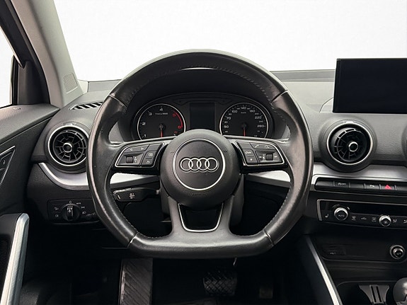 Audi Q2 13 of 30