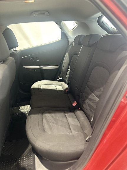 Kia Ceed 8 of 15