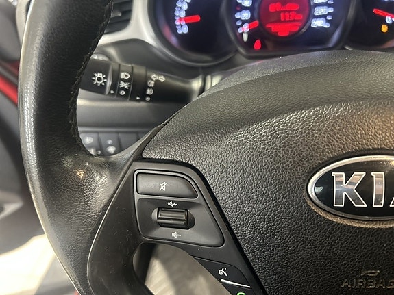 Kia Ceed 15 of 15