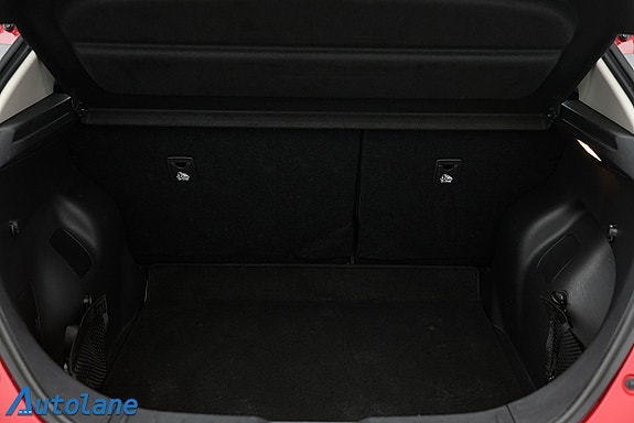 Nissan Leaf 26 of 26