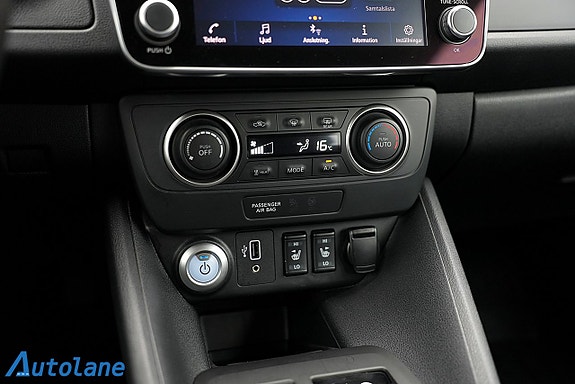 Nissan Leaf 24 of 26