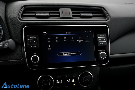 Nissan Leaf 23 of 26
