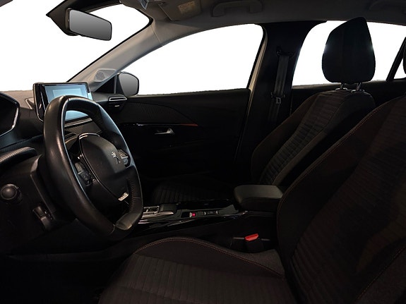 Peugeot e-208 10 of 20