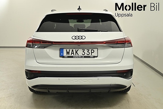 Audi Q4 e-tron 8 of 13