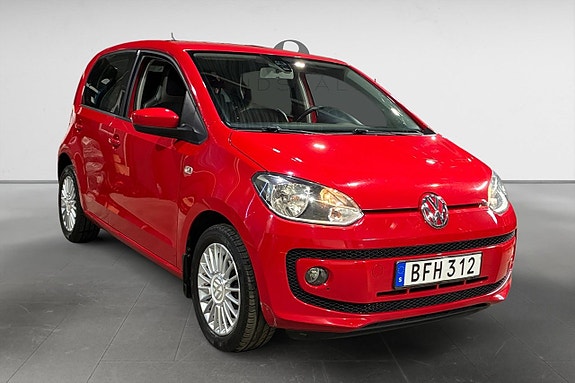 Volkswagen UP! 9 of 17
