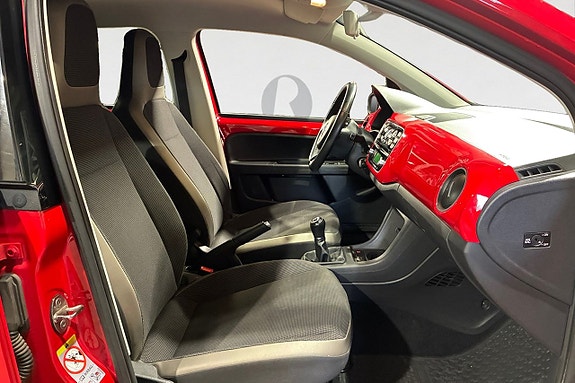 Volkswagen UP! 15 of 17