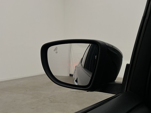 Nissan Leaf 10 of 30