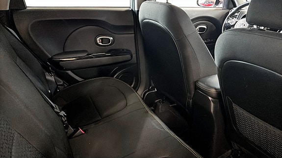 Kia Soul 5 of 16