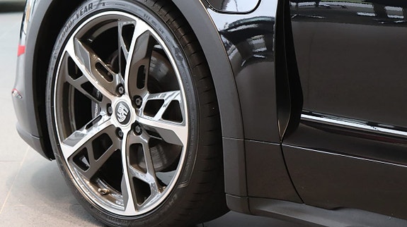 Porsche Taycan Cross Turismo 10 of 10