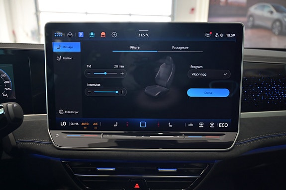 Volkswagen Passat 20 of 29