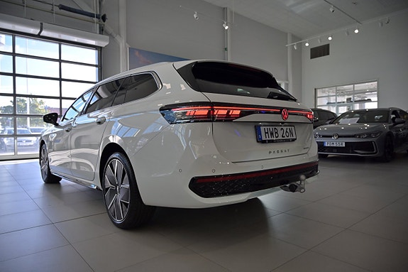 Volkswagen Passat 8 of 29