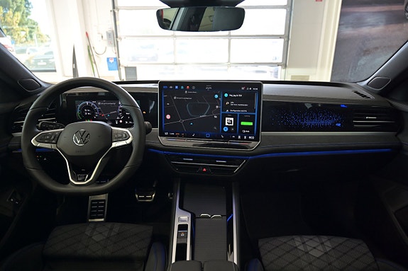Volkswagen Passat 12 of 29