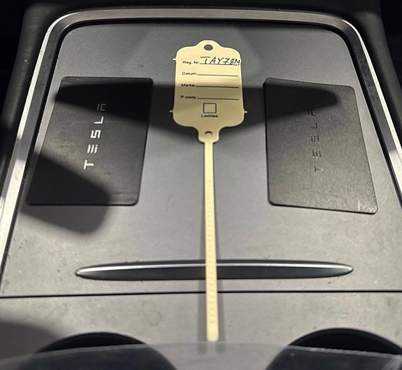 Tesla Model Y 16 of 19