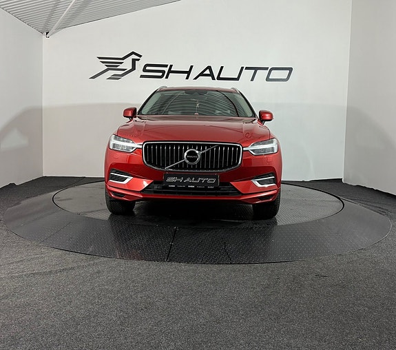 Volvo XC60 2 of 21