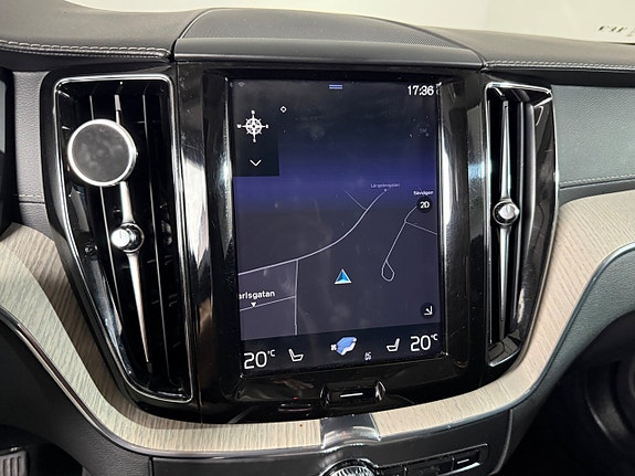 Volvo XC60 14 of 21