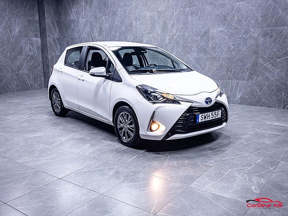 Toyota Yaris 9 of 28