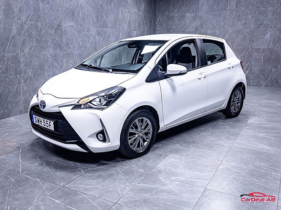 Toyota Yaris 3 of 28