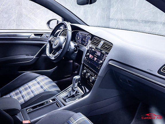 Volkswagen Golf I 13 of 28