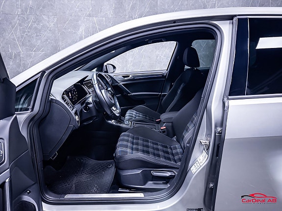 Volkswagen Golf I 10 of 28