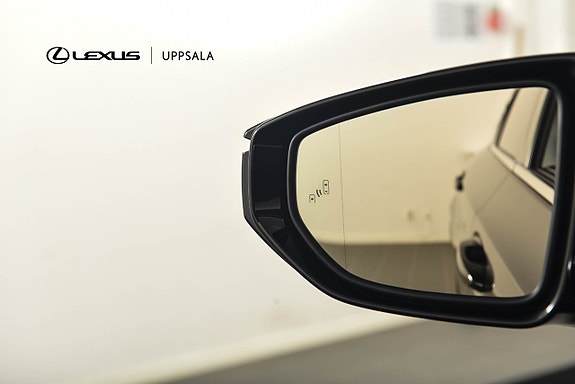 Lexus ES300h 23 of 24